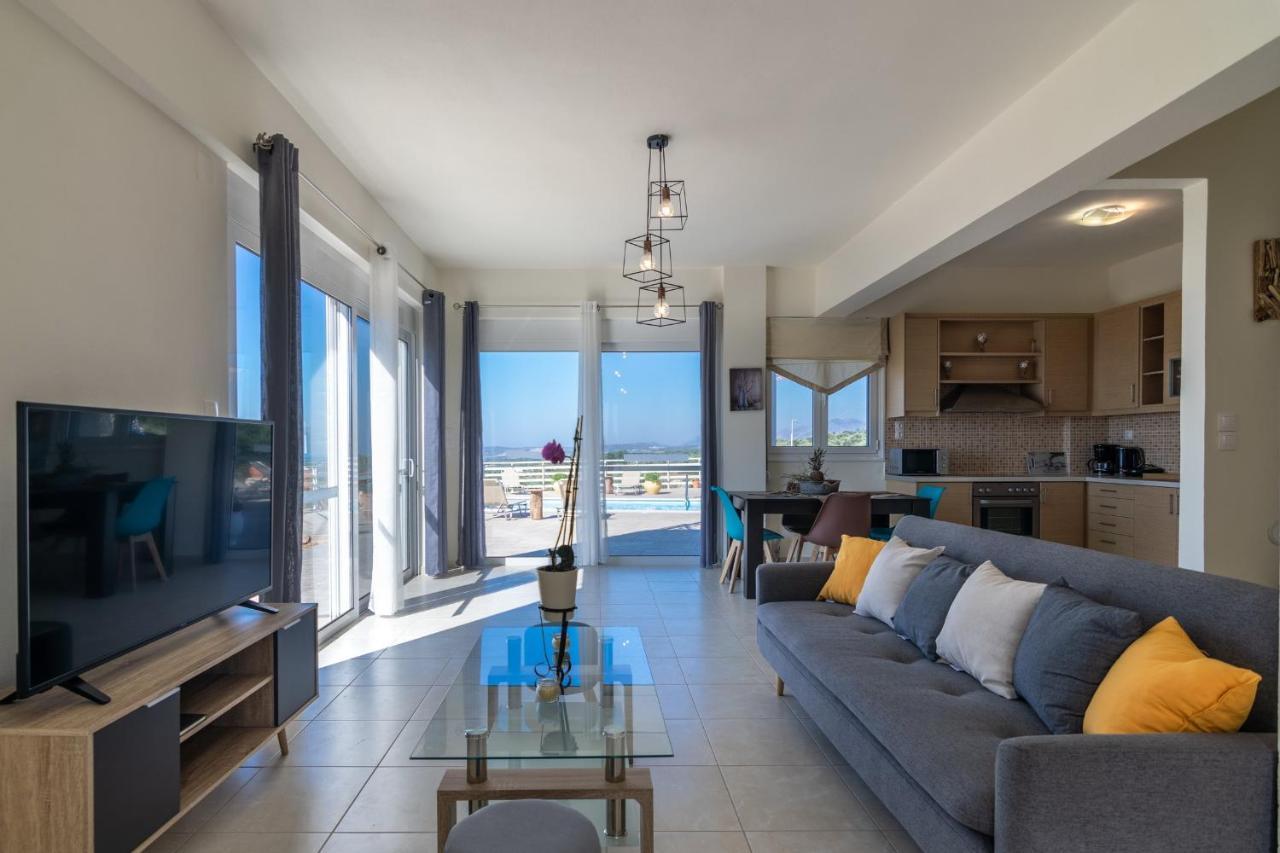 Haravgi 5 Bedrooms Villa Αγία Τριάδα Εξωτερικό φωτογραφία